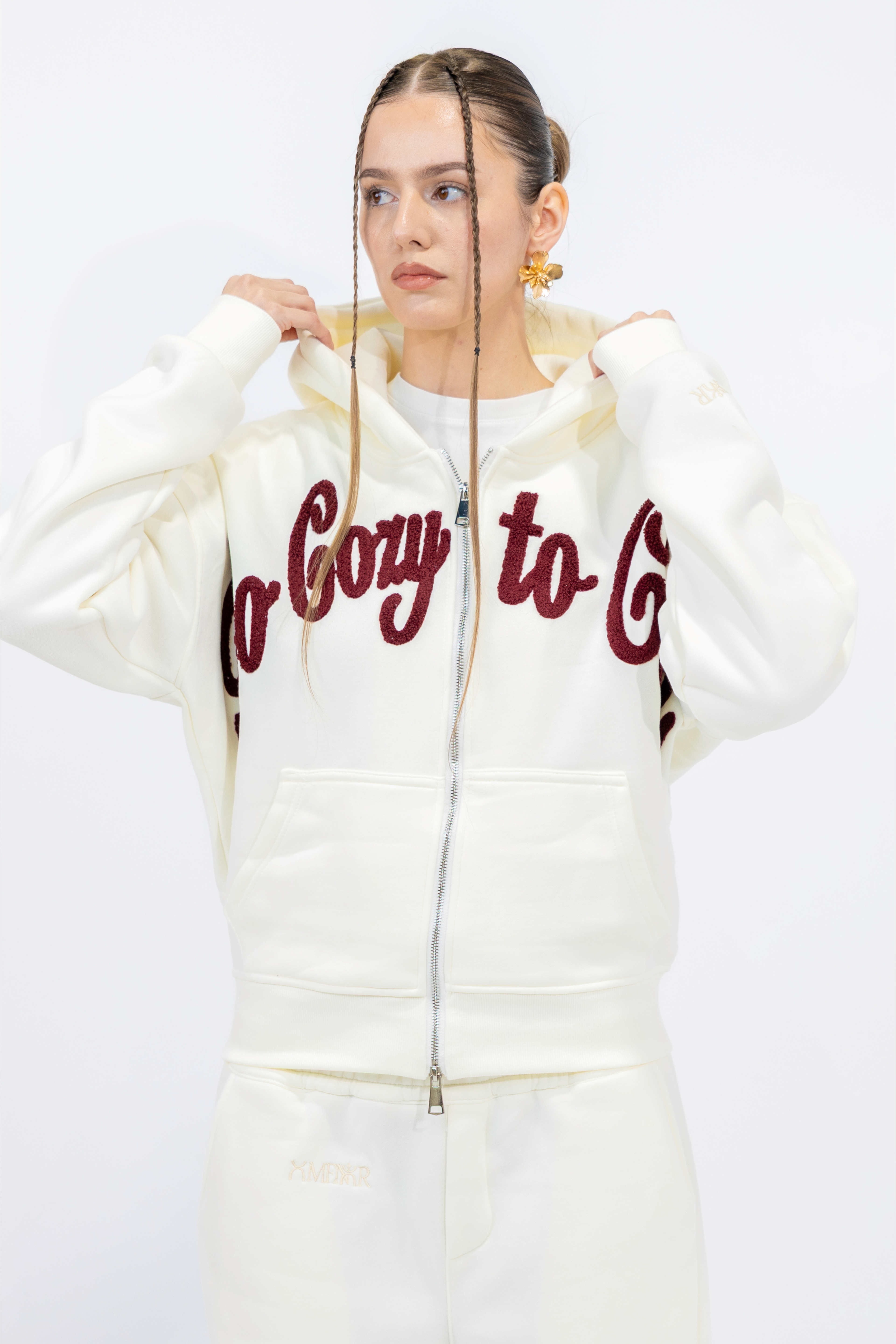 Too Cozy to Care – Oversized Winter Jacket